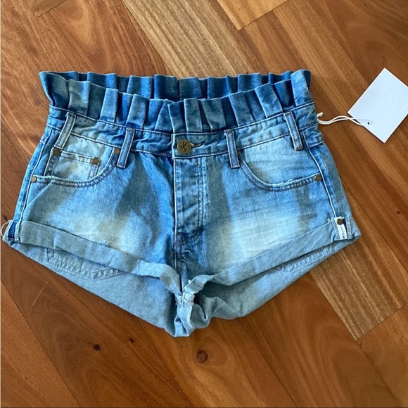 One Teaspoon Pants - ISO DO NOT BUY these shorts In size 22 or 23